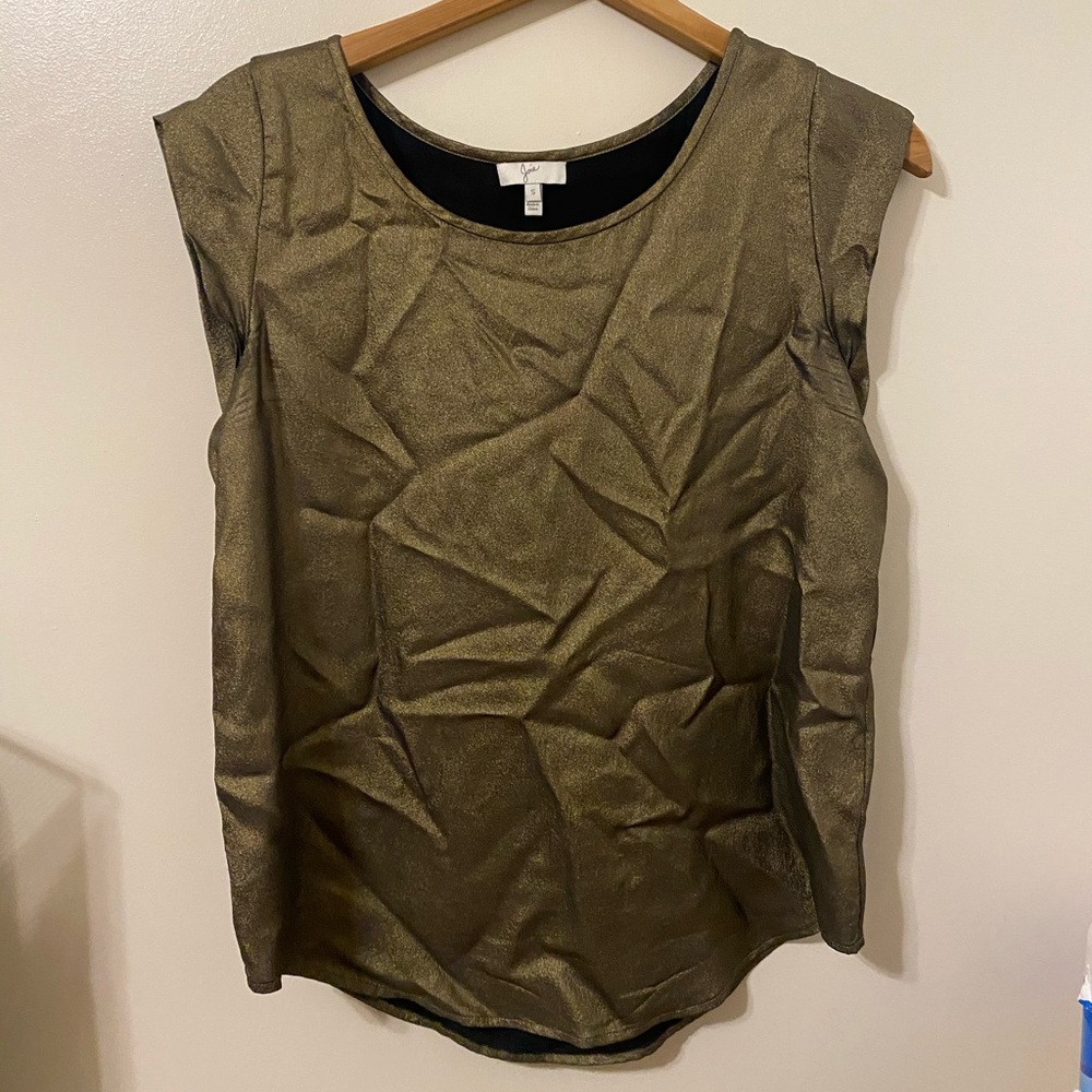 gold blouse